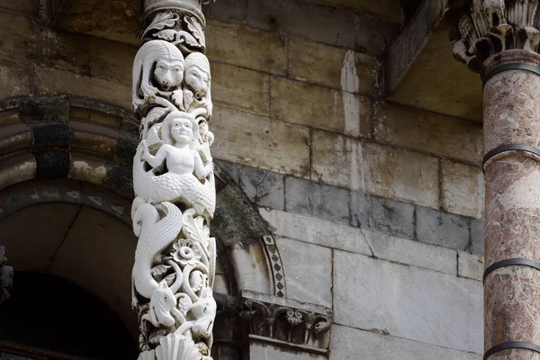 Lucca Toscana Chiesa San Michele Dettagli Delle Colonne Degli Archi — Foto Stock