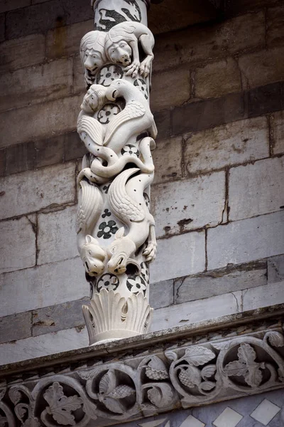 Lucca Toscana Italia Iglesia San Michele Detalles Las Columnas Arcos —  Fotos de Stock