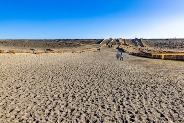 Shizuoka Bölgesindeki Nakatajima Kum Kumulları Sahnesi