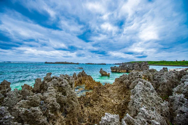 Miyakojima 'daki Shigira Sahili