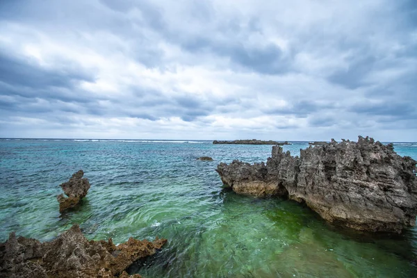 Miyakojima 'daki Shigira Sahili