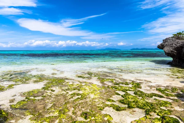 Kabira Tabaga Sahnesi, Ishigaki Adası, Okinawa Bölgesi