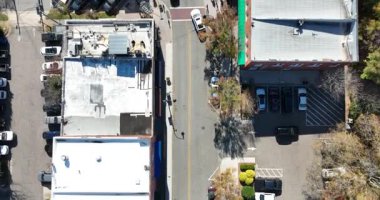 Wake Ormanı, Kuzey Carolina şehir merkezinin 16 Kasım 2023 tarihli klibi.