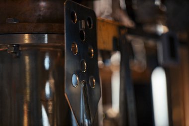 Bir içki imalathanesinde bakır detay görünümleri