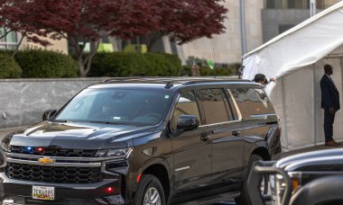 Başkan Biden 'ın konvoyu başkanlık kampanyası için Raleigh şehir merkezine yaptığı ziyarette. Raleigh, Kuzey Carolina, Amerika Birleşik Devletleri: 03-26-2024.