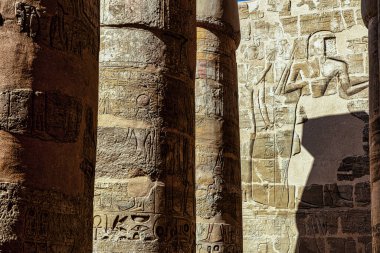 Karnak Tapınağı kompleksindeki Büyük Sütunlar Salonu, UNESCO Dünya Mirasları Alanı, Luxor, Teb, Mısır, Afrika