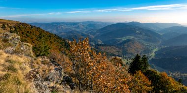Belchen dağından küçük Wiesental vadisine, sonbahar, Kara Orman, Baden-Wuerttemberg, Almanya