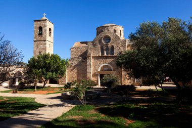 St. Barnabas Rum Ortodoks Kilisesi, St. Barnabas Manastırı, Salamis, Kuzey Kıbrıs, Kıbrıs Rum Kesimi avlusu