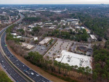 Yüksek Çözünürlük, Yüksek Açı Hava Aracı Kuzey Hills / Merkez Raleigh Kuzey Carolina Skyline ve Çevre Bölgesi