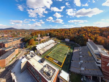 Bir hava aracı çekiminde Kidd Brewer Stadyumu, Appalachian Devlet Üniversitesi 'nde 