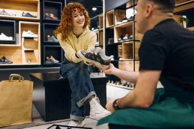 Senin için en iyi ayakkabıyı bulalım. Kaliteli fotoğraf. Sana en iyi ayakkabıları bulalım.