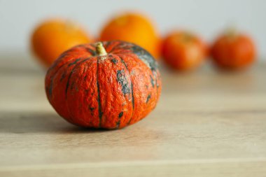 Sonbahar durgun hayat olgun portakal kabağı