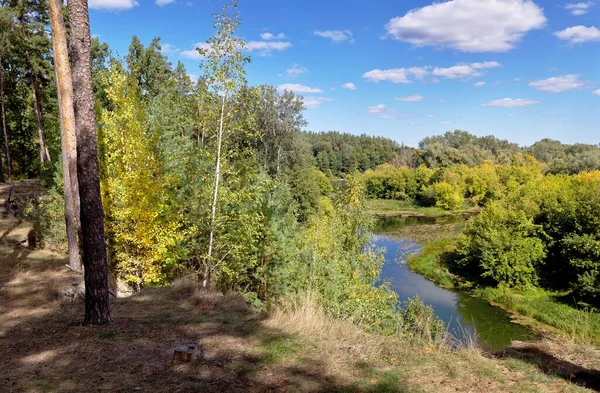 Eylül sonunda Psel Nehri