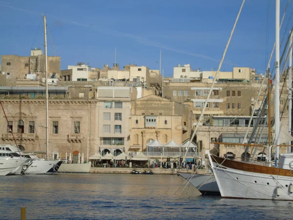 Üç Şehrin okyanus manzarası