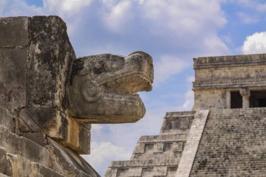 Kukulcan Tapınağı, Chichen Itza Arkeoloji Alanı, Yucatan, Meksika.