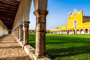 San Antonio de Padua Manastırı Izamal, Yucatan.