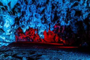 Loltun Mağaraları, Yucatan, Meksika.