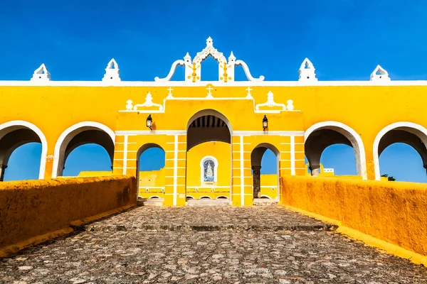 San Antonio de Padua Manastırı Izamal, Yucatan.