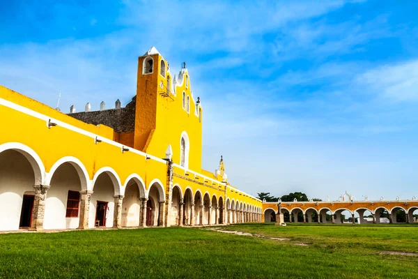 San Antonio de Padua Manastırı Izamal, Yucatan.