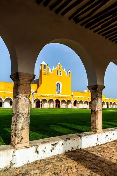 San Antonio de Padua Manastırı Izamal, Yucatan.