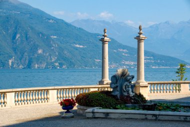 Como Gölü, Bellagio, Lombardy, İtalya 'da Villa Melzi. Melzi Villa ve onun muhteşem bahçeleri Como Gölü kıyısında, Bellagio, Lombardy, İtalya.