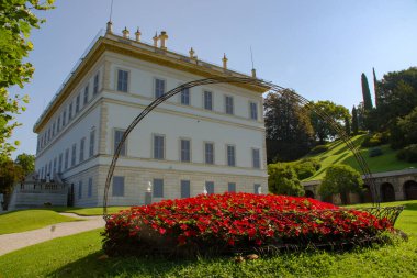 Como Gölü, Bellagio, Lombardy, İtalya 'da Villa Melzi. Melzi Villa ve onun muhteşem bahçeleri Como Gölü kıyısında, Bellagio, Lombardy, İtalya.