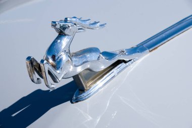 Eski bir Sovyet Volga otomobili (GAZ M21), 1956 ve 1970 yılları arasında GAZ (Gorkovsky Avtomobilniy Zavod) tarafından üretilen klasik bir Sovyet otomobili..