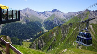 Samnaun Kayak Tesisindeki Twinliner Cableway, İsviçre