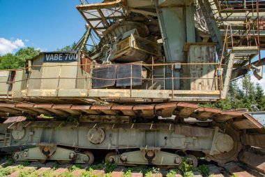 Avusturya, Voitsberg 'deki Zangtal Enerji Macerası Park-Madencilik anıtı. Eski maden sahası yavaş yavaş bir peyzaj parkına dönüşüyor..