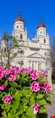 Romanya 'nın Iasi kentindeki Metropolitan (Mitropolia) Katedrali. Romanya' nın tarihi bir kilisesi olan Iasi 'deki Metropolitan Katedrali..