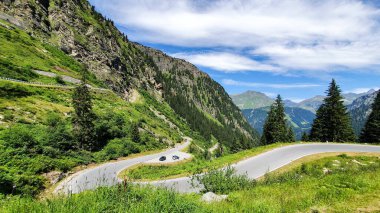 Silvretta (Hochalpenstrasse), Avusturya 'nın Alplerdeki Silvretta dağını geçer. Avusturya Alpleri 'ndeki Silvretta Hochalpenstrasse geçidi muhteşem manzaralı.