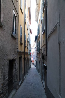 Como Lake, Lombardy, İtalya 'da Bellano Resort' ta güzel bir şehir. Bellano, İtalya 'nın Lombardiya bölgesinde Como Gölü' nün doğu kıyısında yer alan pitoresk bir kasabadır..