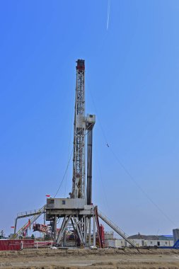 İşletim platformunda petrol sondaj platformu