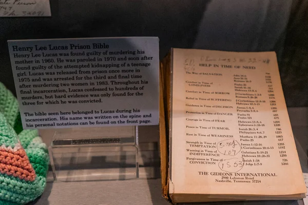 Seri katil Henry Lee Lucas 'ın hapishane inciline yakından bakın. ABD' nin Tennessee kentindeki Tennessee, Pigeon Forge 'daki Alcatraz Doğu Suç Müzesi' nde sergileniyor.