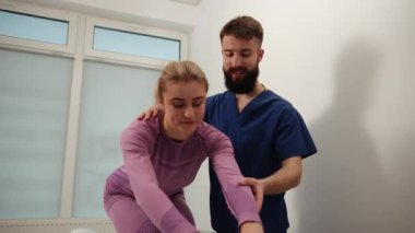 Boyun ağrısı, kiropraktik sırt düzeltmesi. Osteopati, akupres, yaralanma.