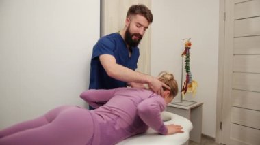 Boyun ağrısı, kiropraktik sırt düzeltmesi. Osteopati, akupres, spor sakatlığı