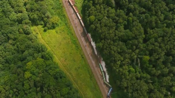 Arial vy. Godstågsolycka, urspårning av transporter, skada på tåget — Stockvideo