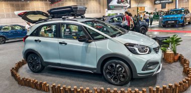 Singapur-10 Ocak 2026.Honda Jazz Crosstar e: HEV hibrid araba, Honda Jazz 'ın bir SUV esinlenilmiş modeli. Honda' nın yeni nesil e: dinamik performans ve yakıt verimliliği için HEV hibrit teknolojisi.