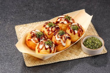 Japon mutfağı Takoyaki ahtapot topları