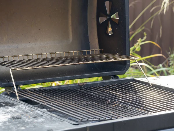 Primer Plano Parrilla Barbacoa Vacía Abierta Calle Dispositivo Preparación Alimentos — Foto de Stock