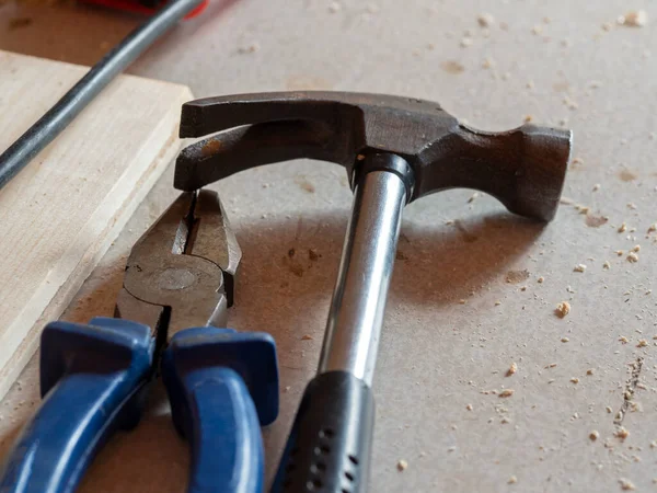 Pliers Hammer Table Close Hard Shadows Selective Focus Tools Job — Stock Photo, Image