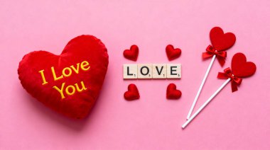 İçten bir sevgi gösterisi. İçinde 