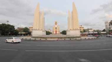 Similan Adaları Tayland Ulusal Parkı 'nda sualtı sarı çizgili balık