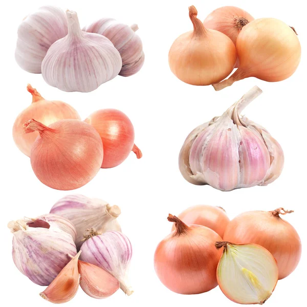 İzole edilmiş beyaz arka planda soğan ve sarımsak.