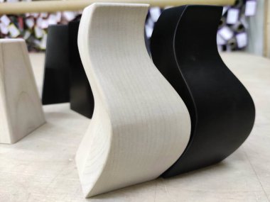 Yataklar için tahta bacaklar yakın görüş, soyut biçim arka plan