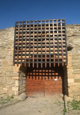 Kamianets-Podolsky kale giriş kapıları, Ukrayna Avrupa ortaçağ mimarisi