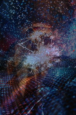 Soyut ışıltılı arka plan deseni, kutlama duvar kağıdı, sunum kapağı. Canlı renkler, şenlikli duvar kâğıdı çizimi