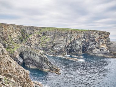 Batı Atlantik kıyısındaki köstebek kayalıkları, İrlanda