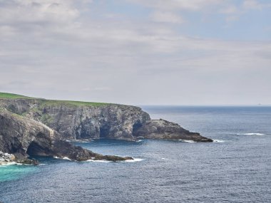 Anne kayalıkları, İrlanda.