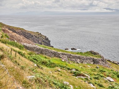 İrlanda adasının kıyıları.
